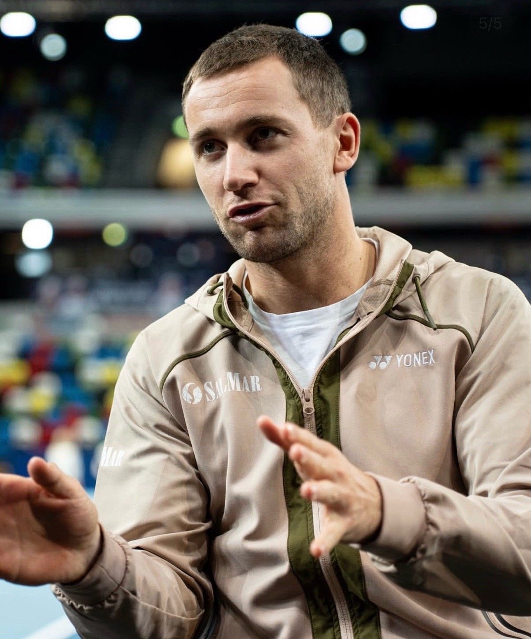 鲁德才27岁还不到，发际线就告急了吗