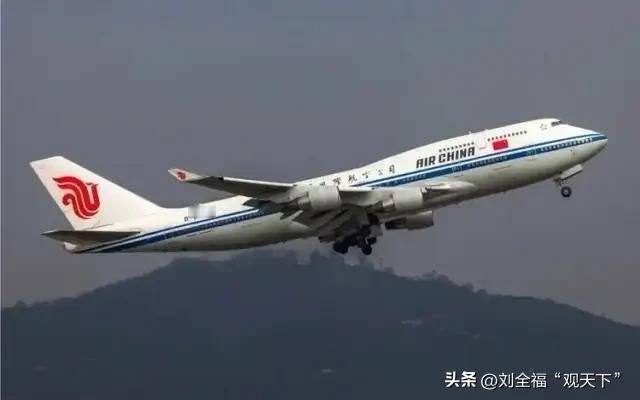 如何看待中日航班取消潮
中日航班取消潮背后，是地缘政治波动与民间选择共振的深刻映