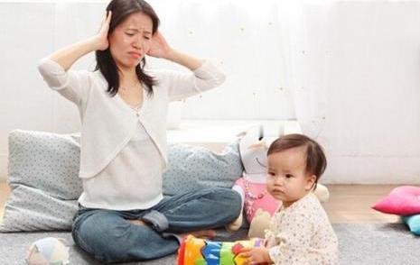 网传“老人带娃可领补贴”引发热议，真相究竟怎样？

近日，“老人帮子女带娃可领补