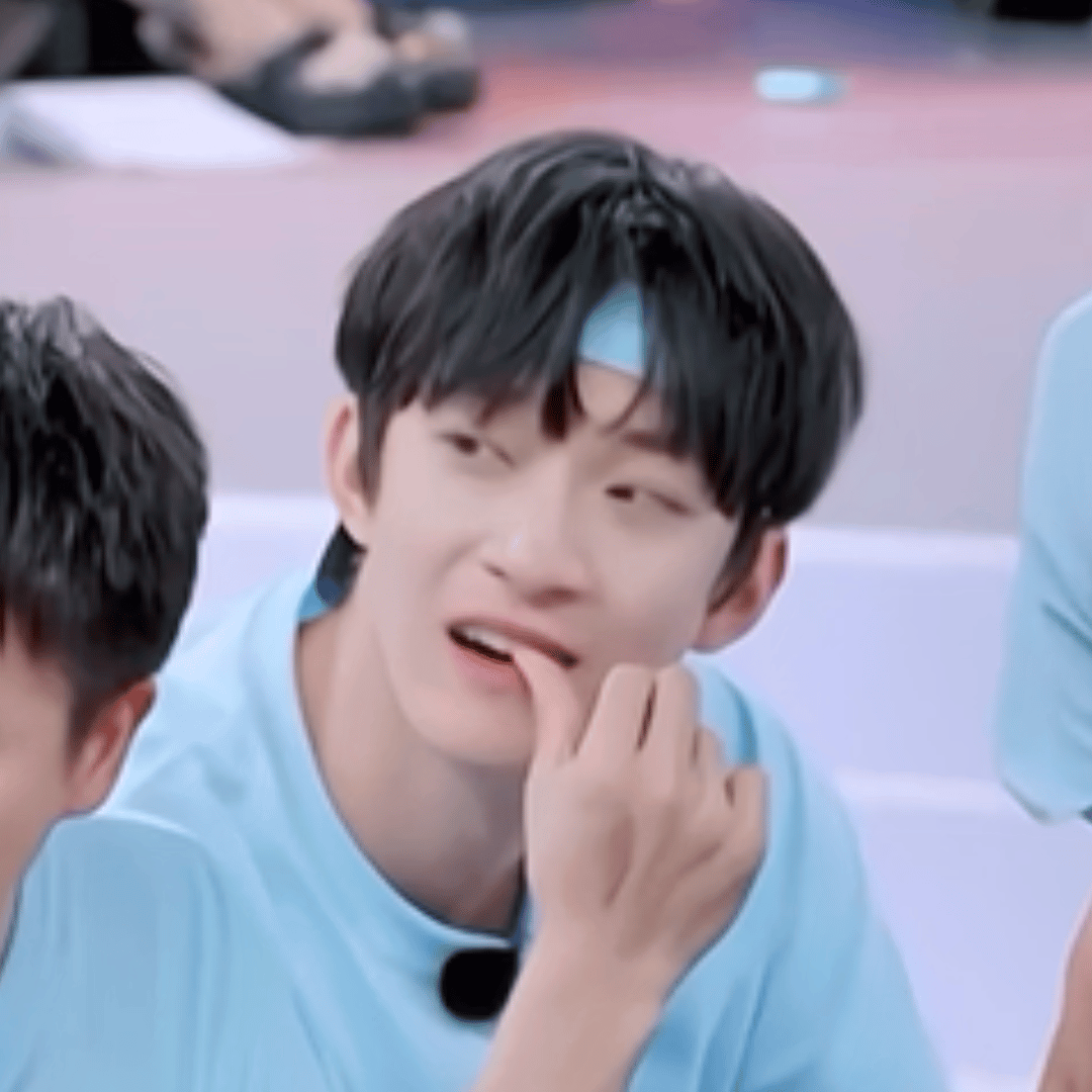 在cxx被每个犄角旮旯一闪而过的曹恩齐帅到🥺 ​​​