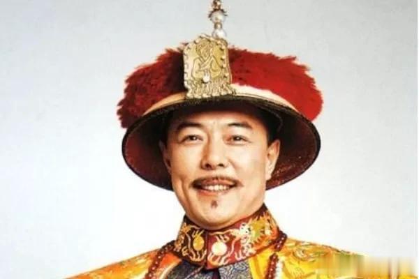 加入外国籍的5位大腕明星[玫瑰]

第1，张铁林（英国籍）

第2，刘亦菲（美国