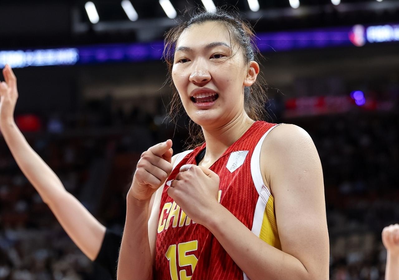 4胜1负，女篮结束世预赛，李月汝不及格

中国女篮面对巴西女篮的这场较量，看似没