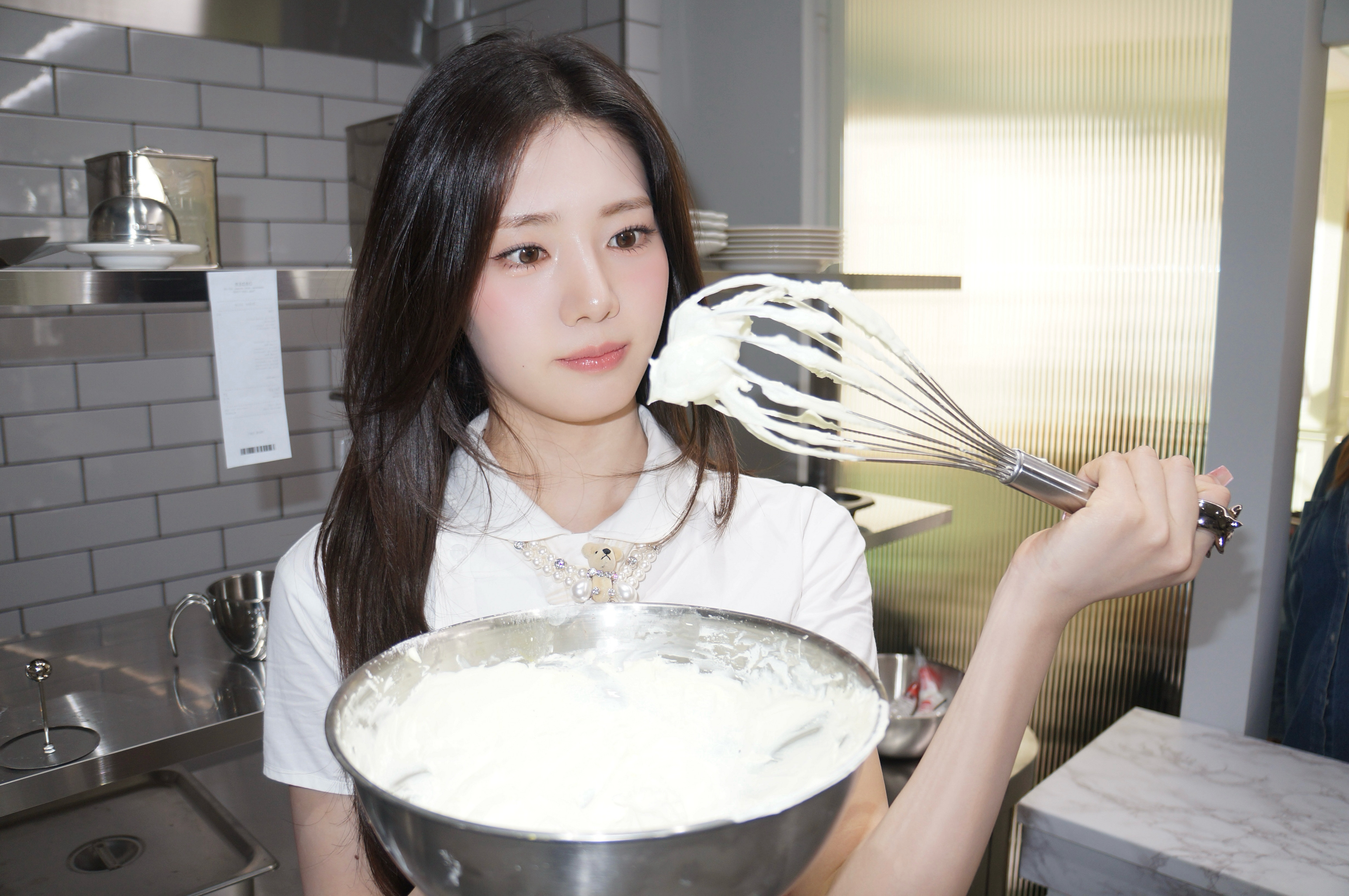 rora 这套造型还要产出多少美图李茶仁