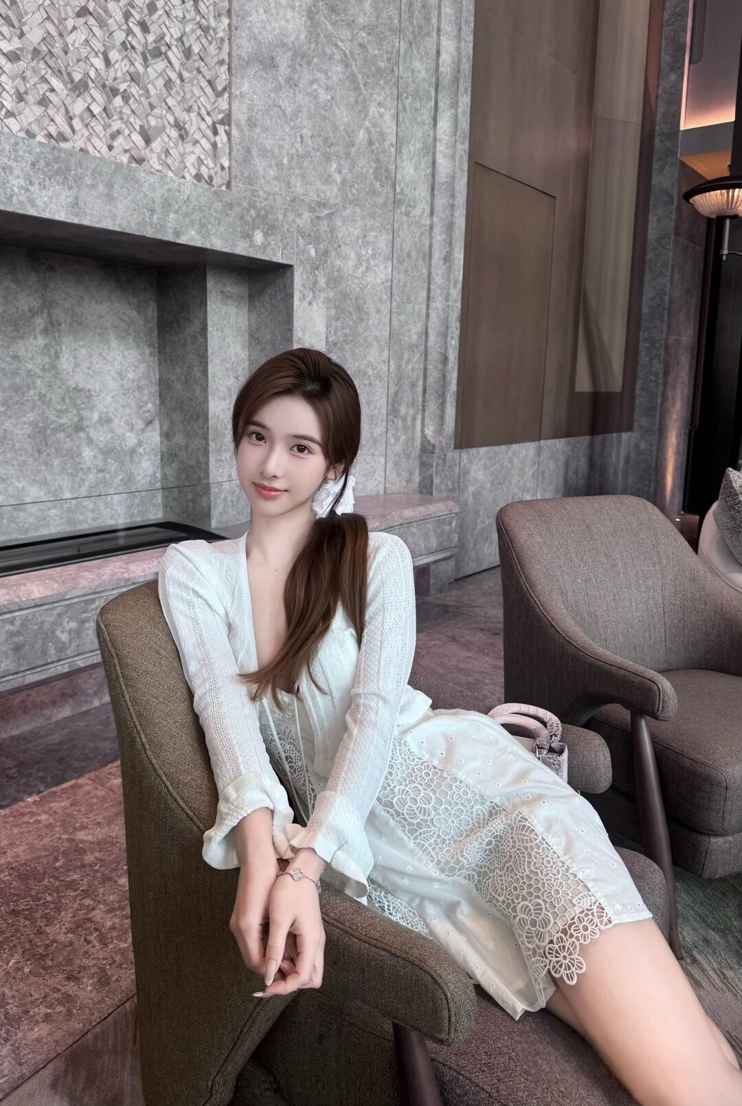 请吃饭的漂亮姐姐