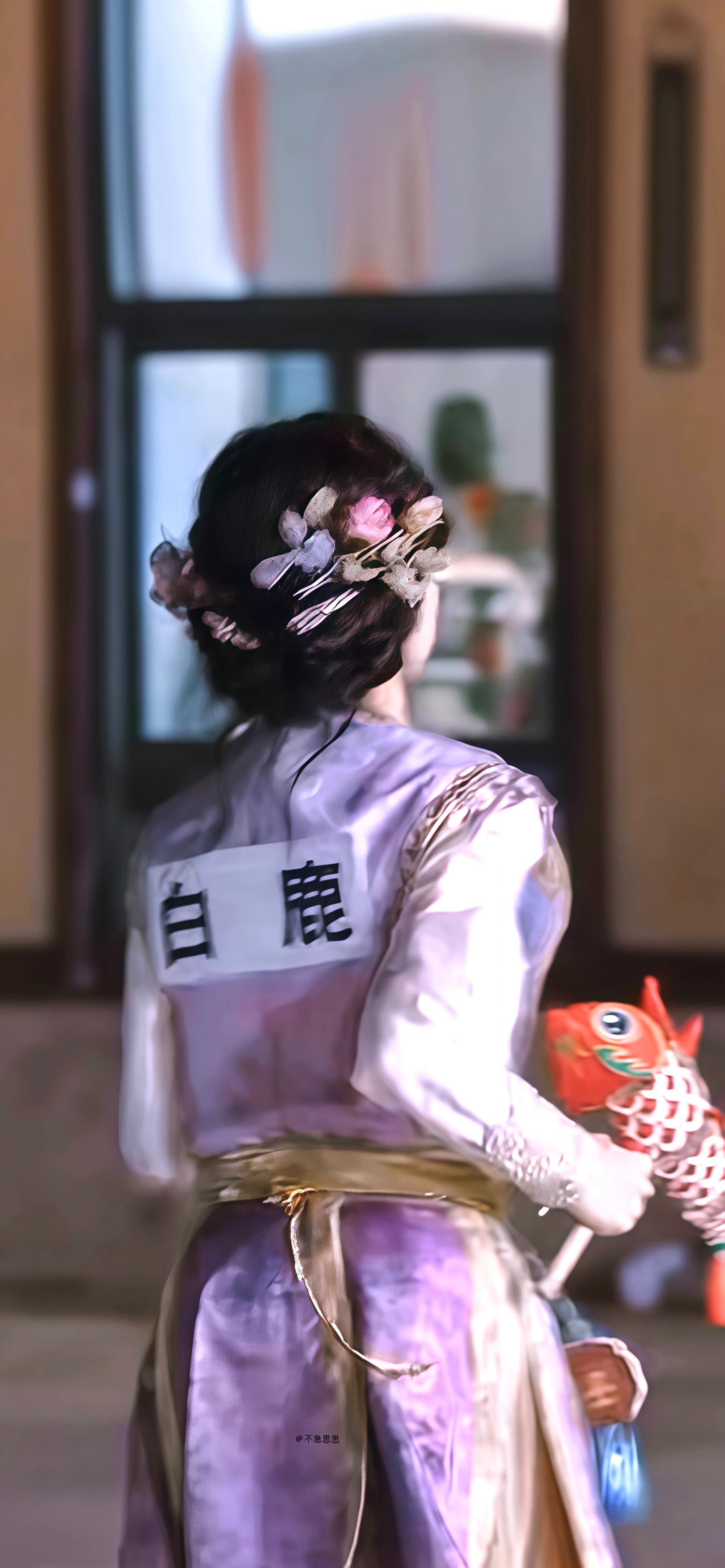 在逃公主💜🦋｜白鹿壁纸 ​​​