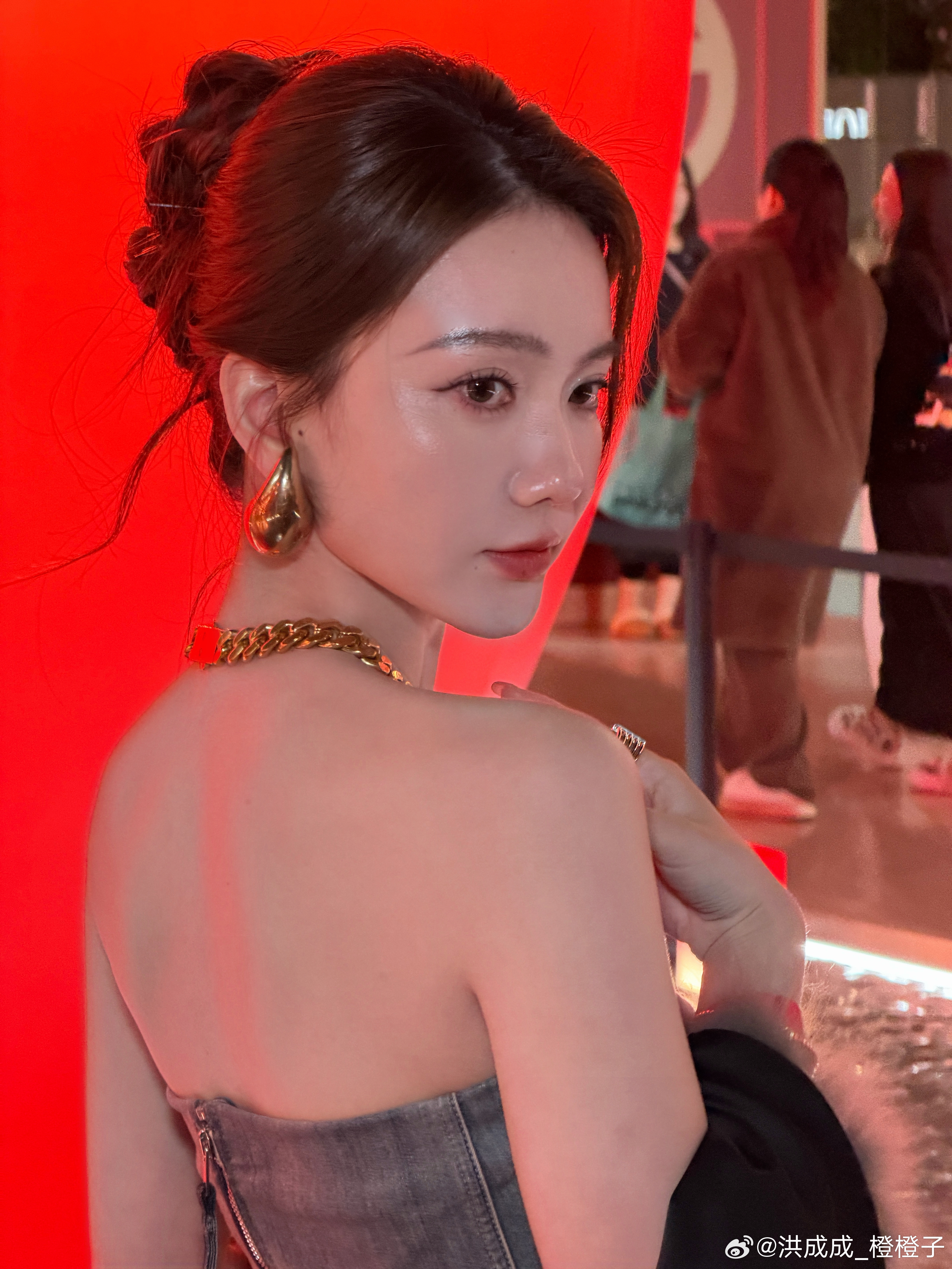 听说今年流行叫姐姐 