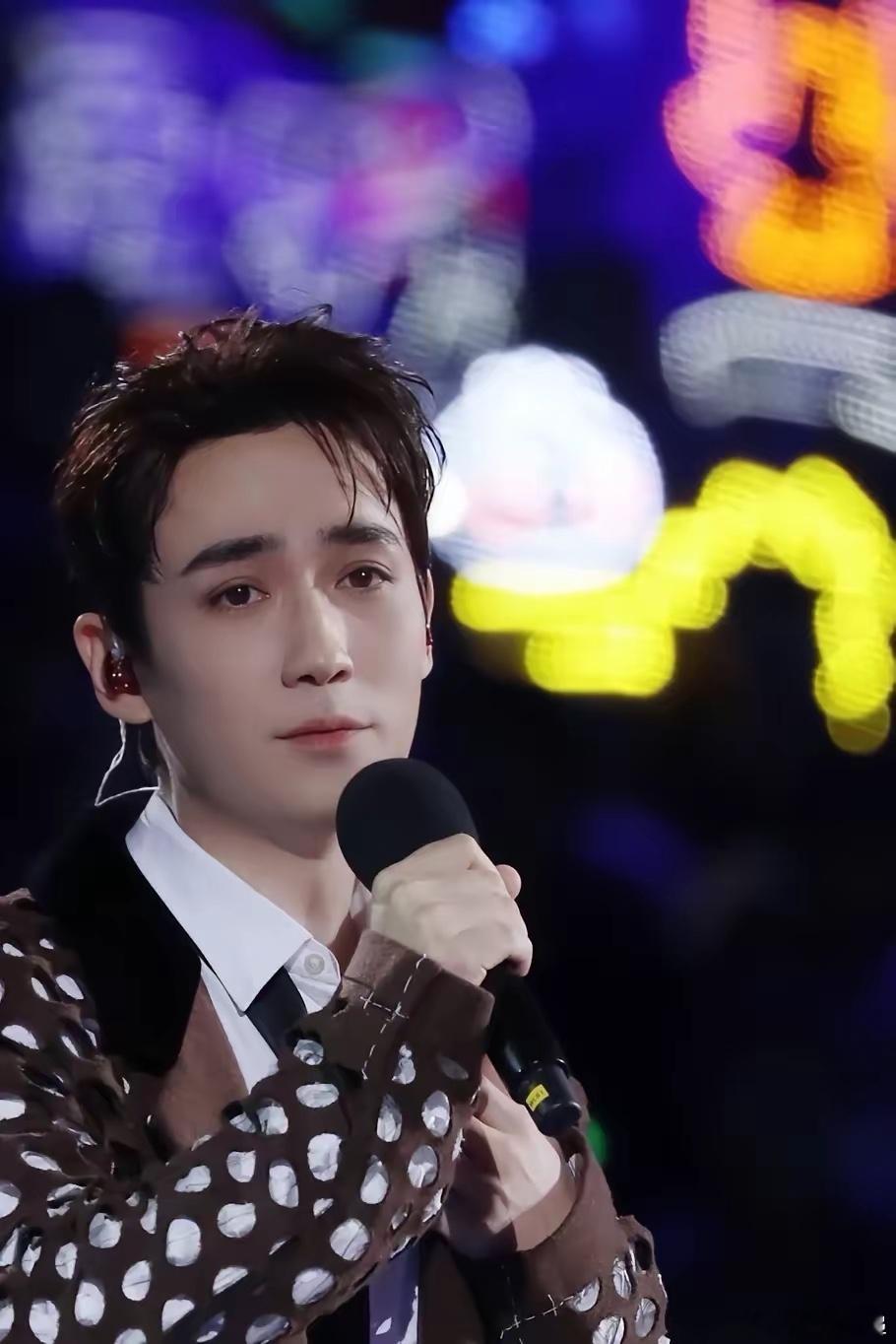 P图丑化朱一龙网民被强执网民P图丑化朱一龙被强制执行 网络不是法外之地！北京互联