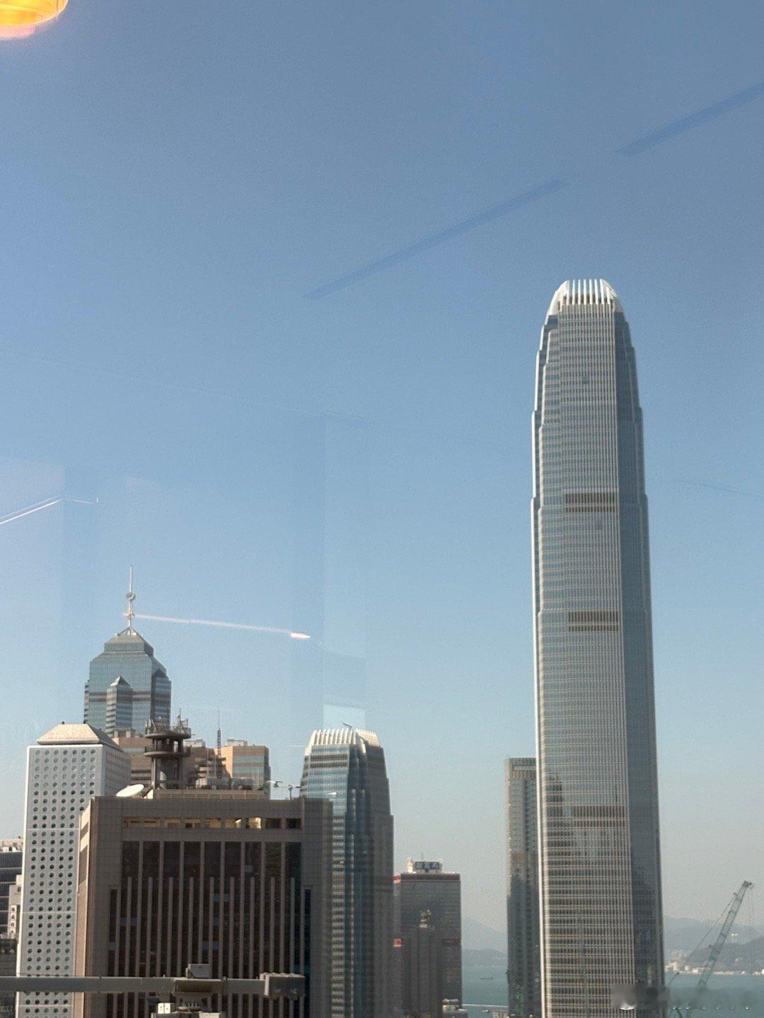 我在香港，祝大家荣华富贵 香港·中信大廈