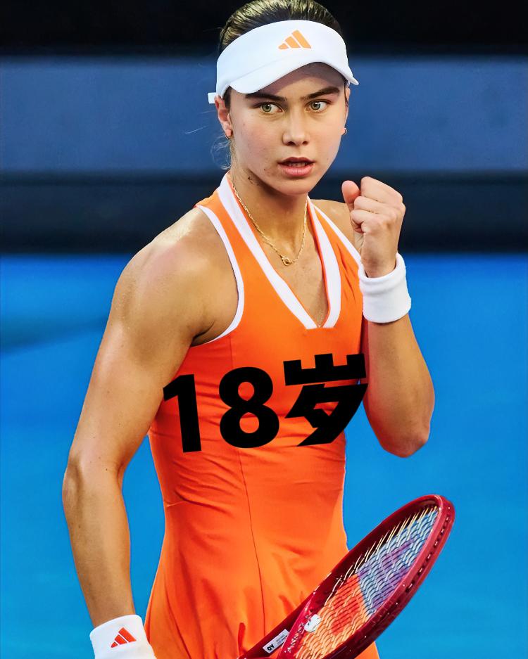 小拳一握！！
18岁约维奇晋级半决赛！！
4月4日WTA500查尔斯顿站，女单第