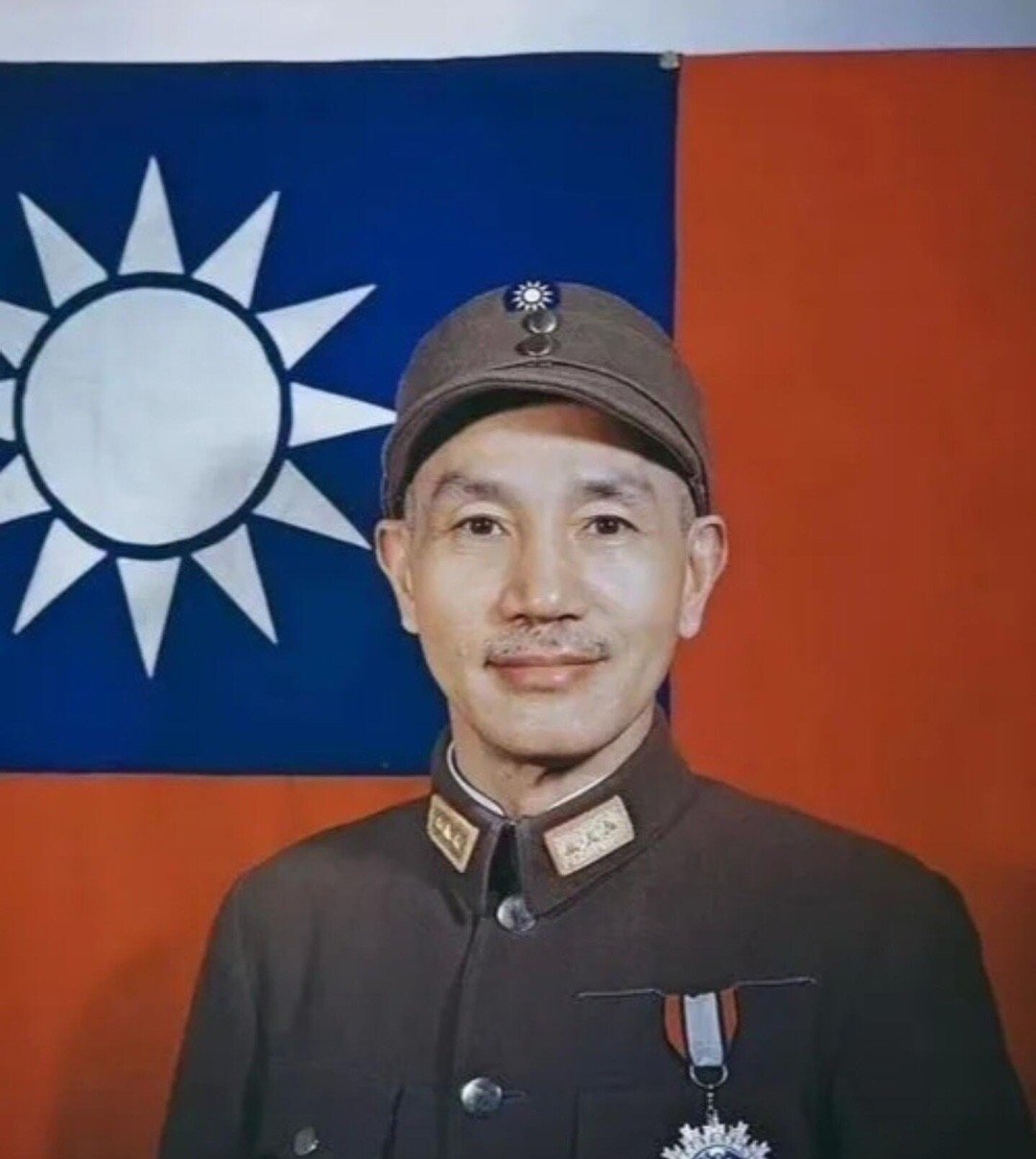 历史知识 蒋介石这个人，他干了哪些坏事呢？我给你数数：第一，他打日本人的时候，他