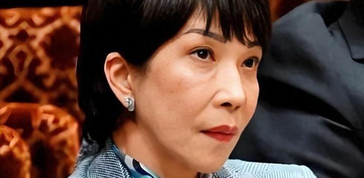在2025年自民党总裁选举期间，一场秘密的攻势已按计划铺开。《周刊文春》5月24