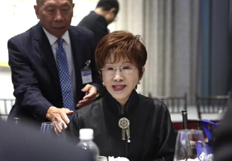 吴伯雄、洪秀柱与蒋万安参加活动，洪秀柱力挺蒋万安并提醒一件事！就在今天(9月28