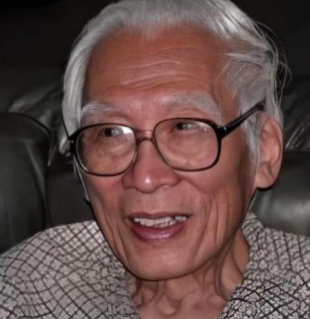 1946年的南京，汪精卫年仅18岁的儿子汪文悌在警察的押解下，接受审讯，面对审判