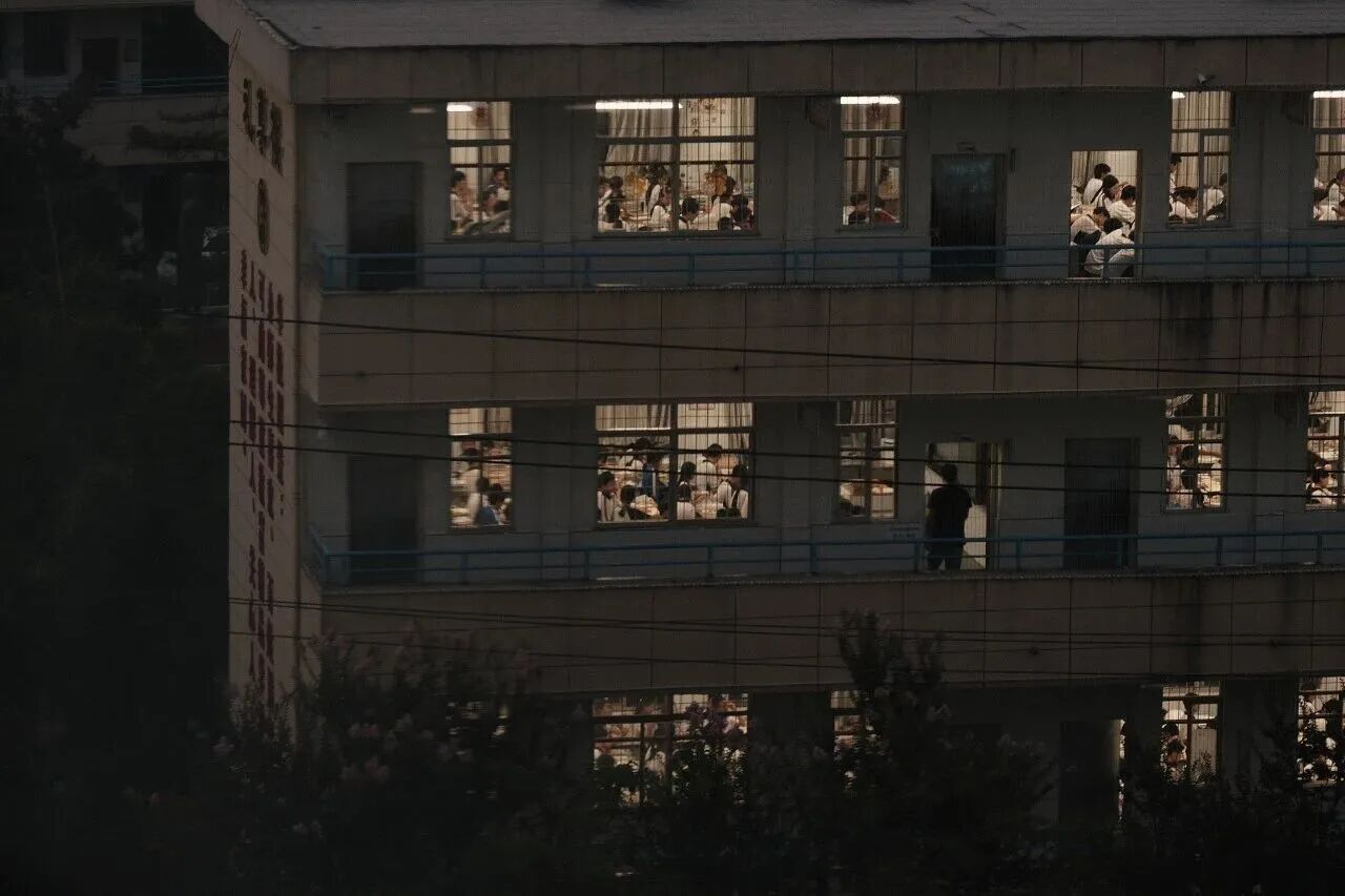 人生不是一道选择题，需要你去挑选正确答案。它更像一道主观题，没有明确的标准答案，
