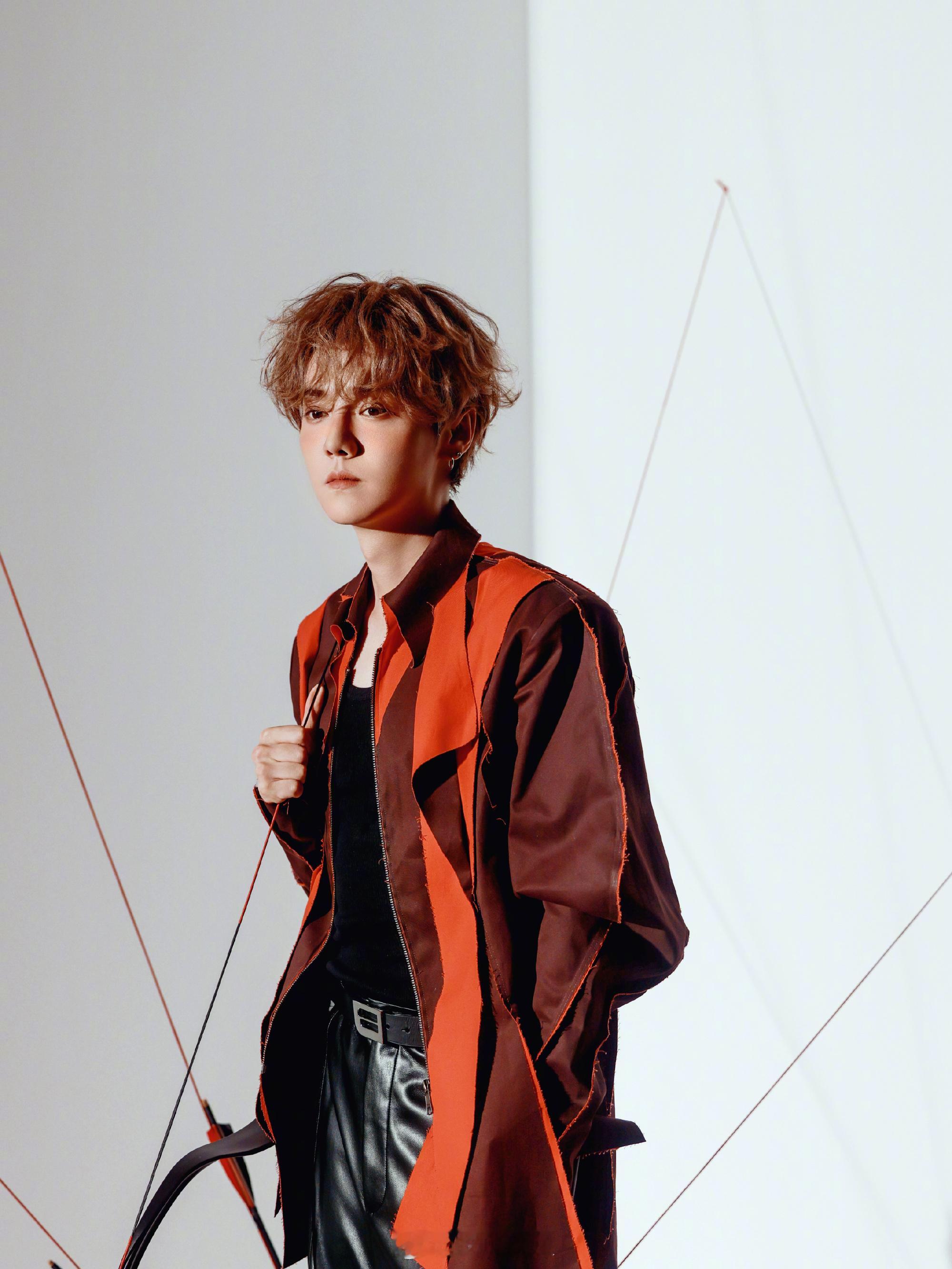 鹿晗新歌《fool me right》花絮记录大片，还是一如既往的帅！新年期待歌