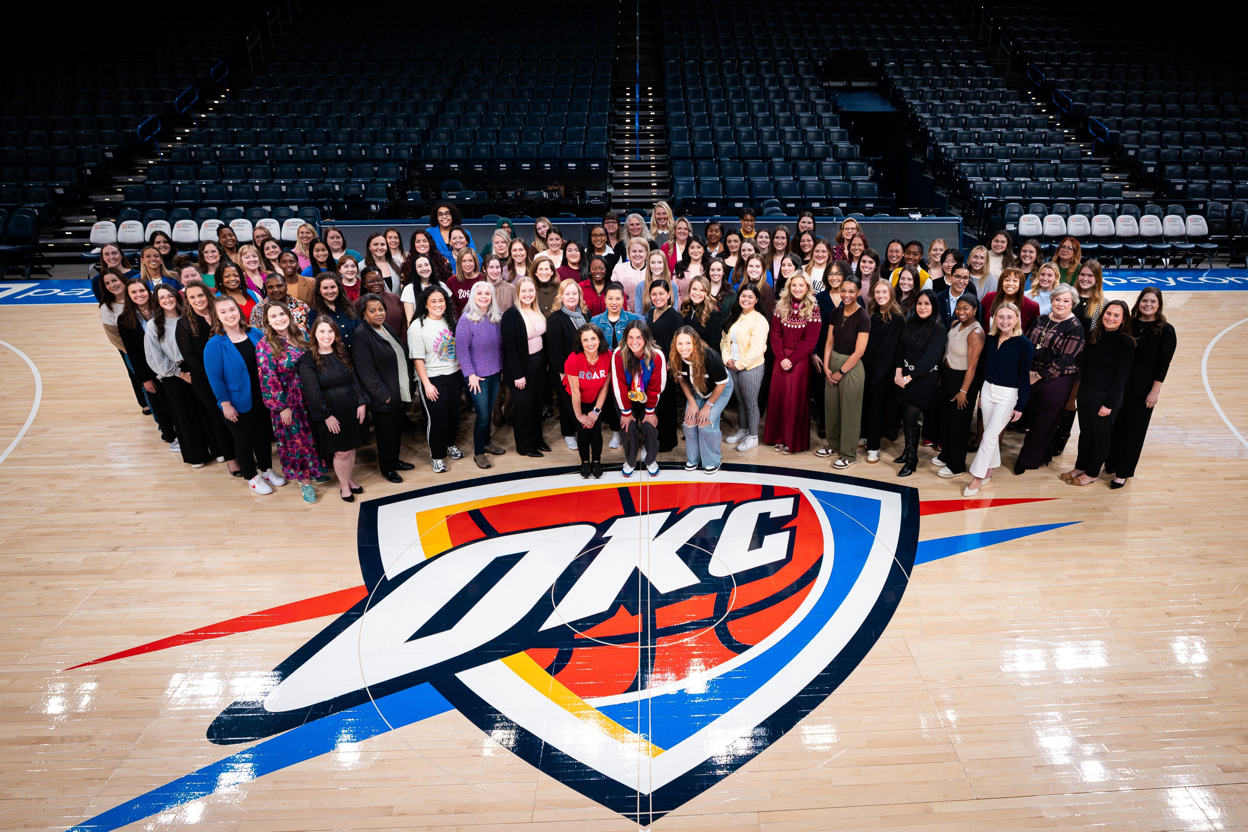 祝各位女雷密节日快乐！雷霆战胜勇士勇士vs雷霆雷霆