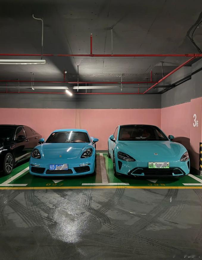 遇到就是缘分…su7好看？还是保时捷好看？ ​​​