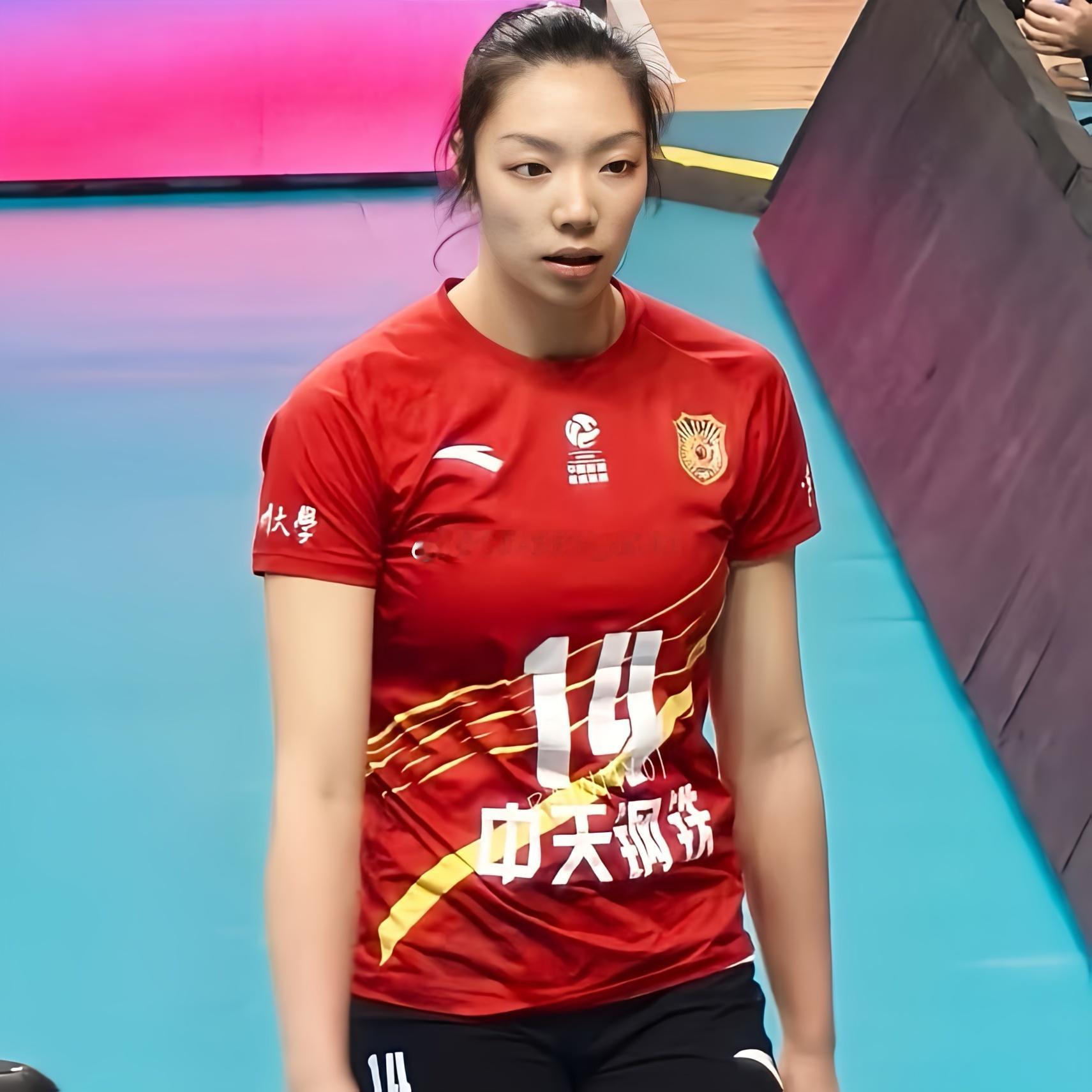 📊🇨🇳唐欣：（5局）▶️14分：39扣14中3失误2被拦（成功率36%效率