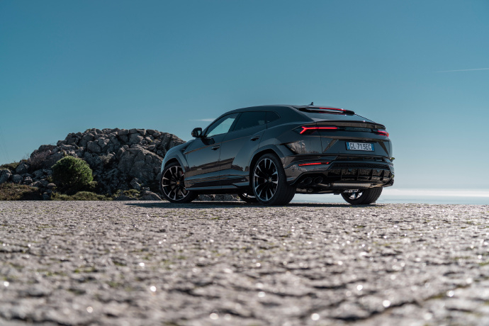 Lamborghini Urus S大 V8 发动机