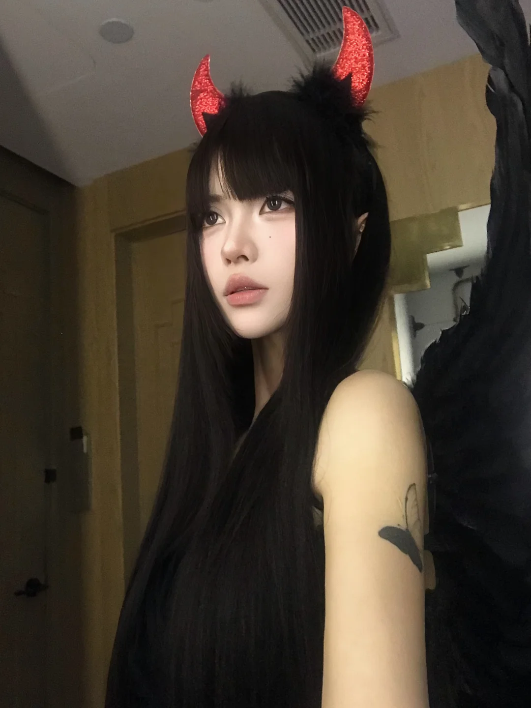 啧。