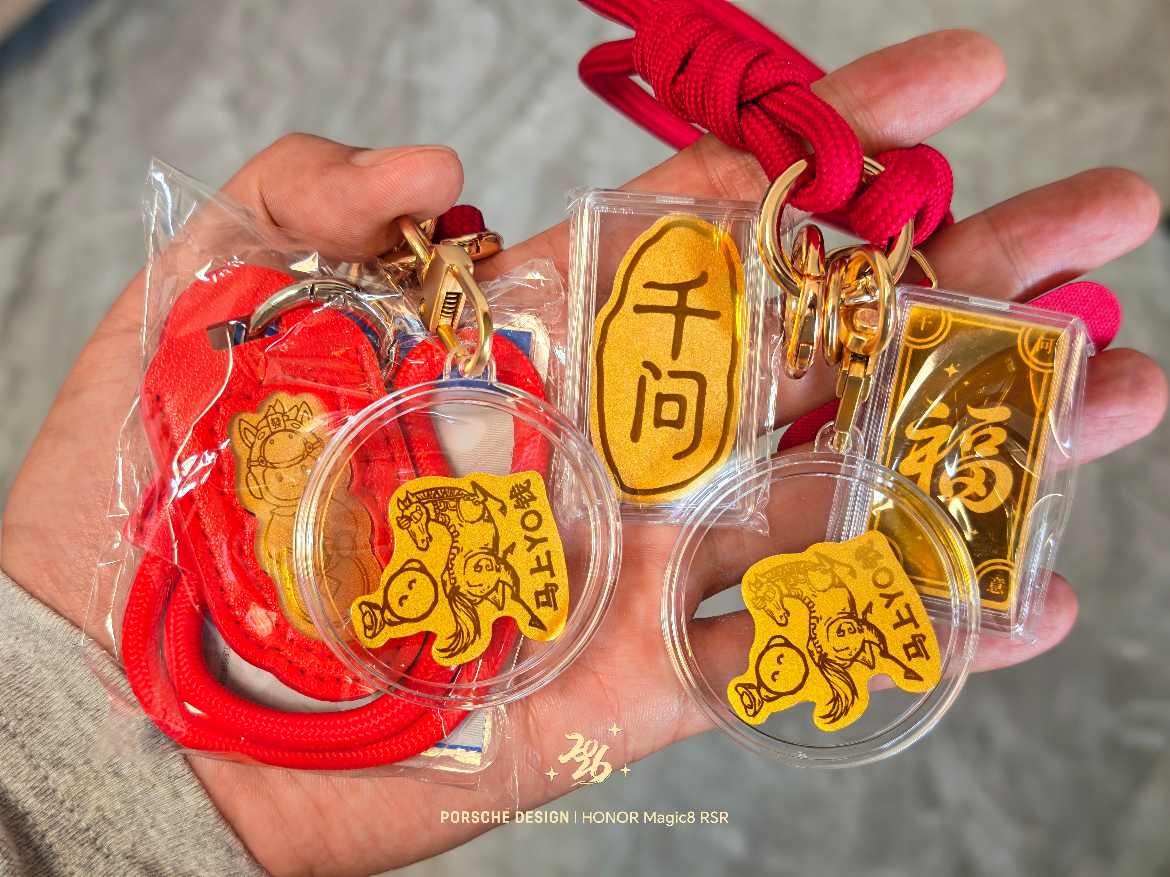 金价银价再转涨今年春节收了这么多黄金饰品，是不是发财了