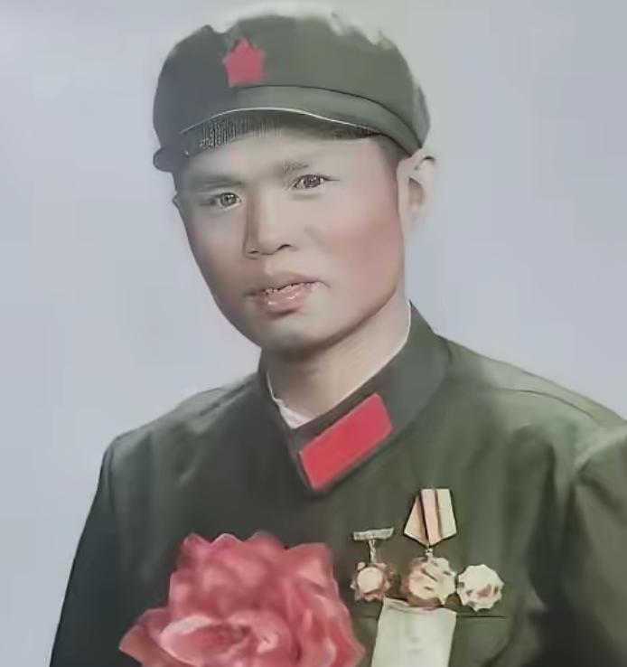 1982年，在越战中立下一等功的龙洪春，坚持娶一个入狱的女工，被取消军校保送，两