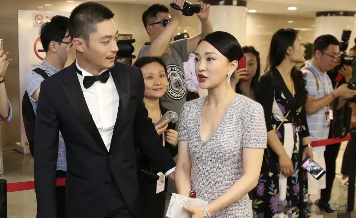 我很喜欢周迅，她是一位备受尊敬和欣赏的女演员，她在影视领域中取得了卓越的成就。她