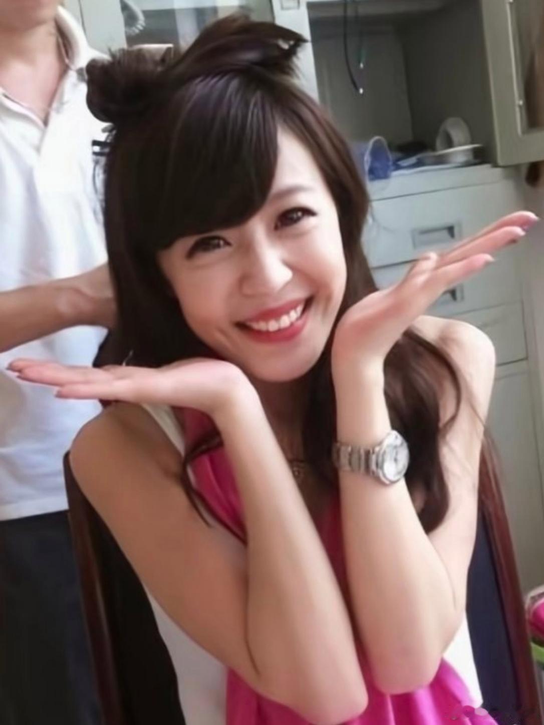 李金铭 我只是跑出去玩啦 李金铭全网停更近三个月，引起粉丝担忧其安全。网络流传“