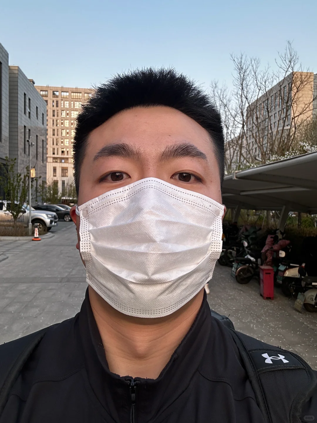 还好有你，不然拿什么对抗世界的无趣