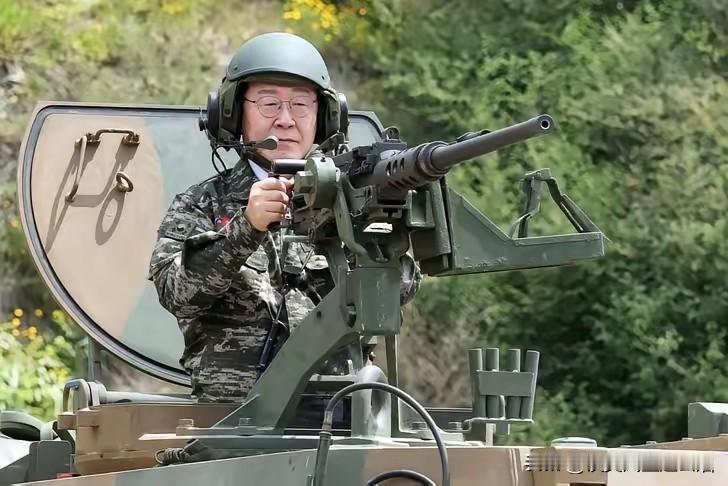 李在明总统支持率竟然下滑了？

正常来讲，像李在明总统这样的执政官员，对华也比较