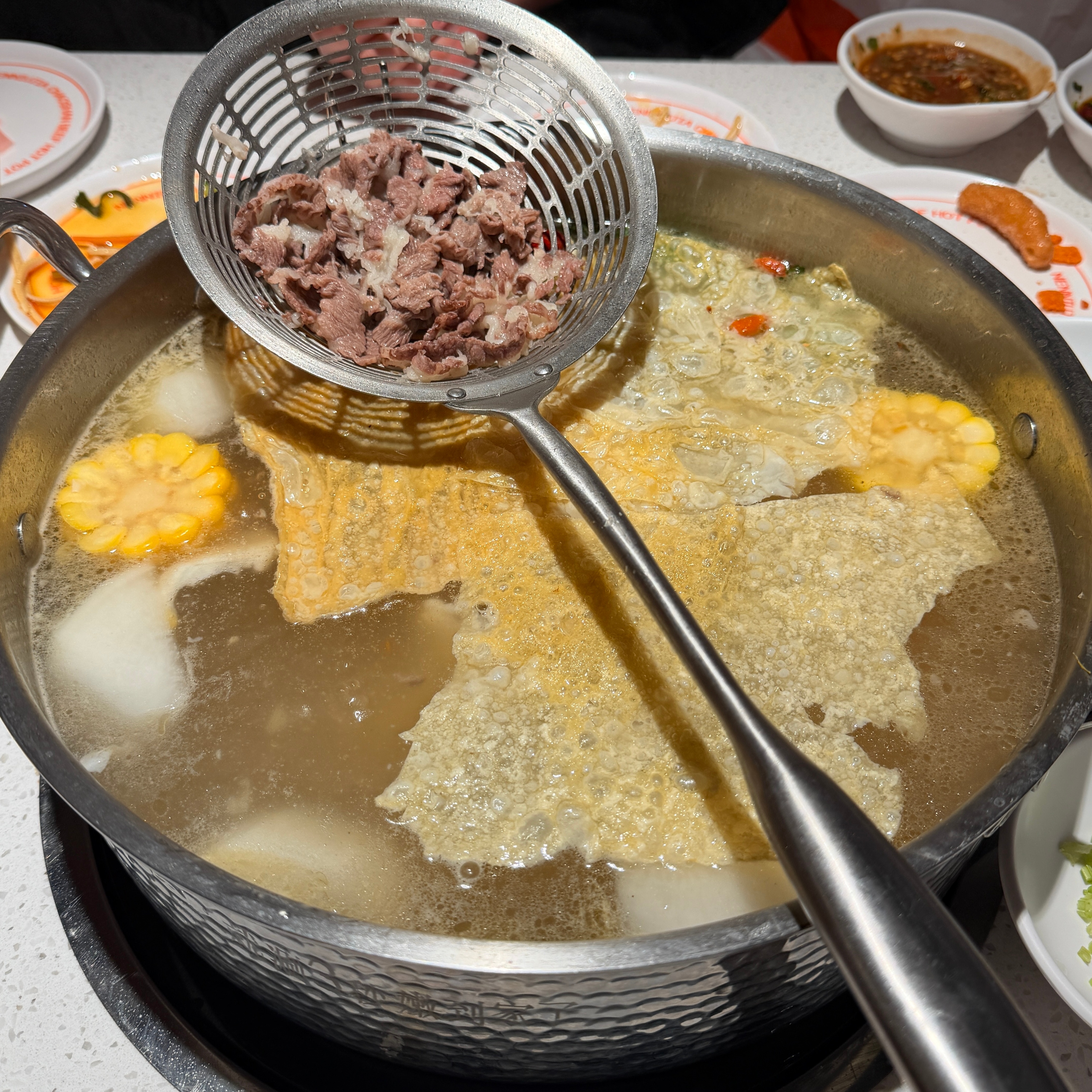 今年圣诞过的稀碎，完全没顾不上过节，现在刚吃上圣诞节的晚饭。祝我的宝子们圣诞节快