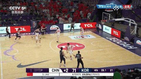 男篮打韩国最后30秒简直离谱他妈给离谱开门——离谱到家了！韩国队最后一攻，居然在
