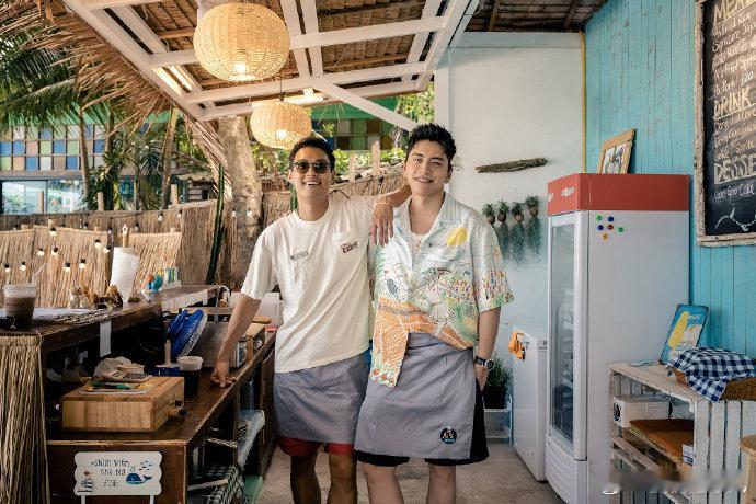 《艾嘉食堂》最新花絮流出，YoYo在苏梅岛展现厨艺与经营智慧。他如何变身专业餐厅