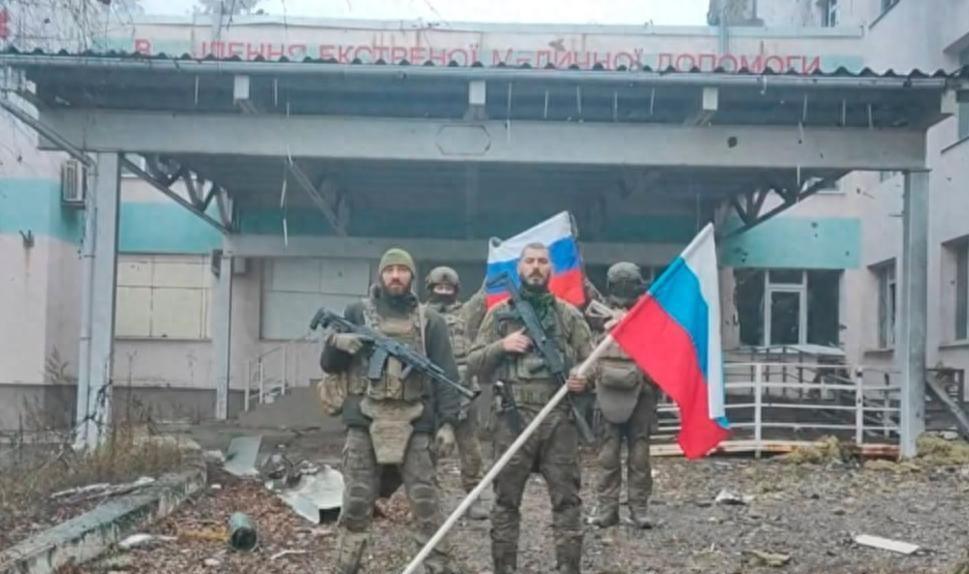 乌军此次行动堪称为“闪电战” ，俄军苦战2年的库皮扬斯克，被乌军一日给击穿。
乌