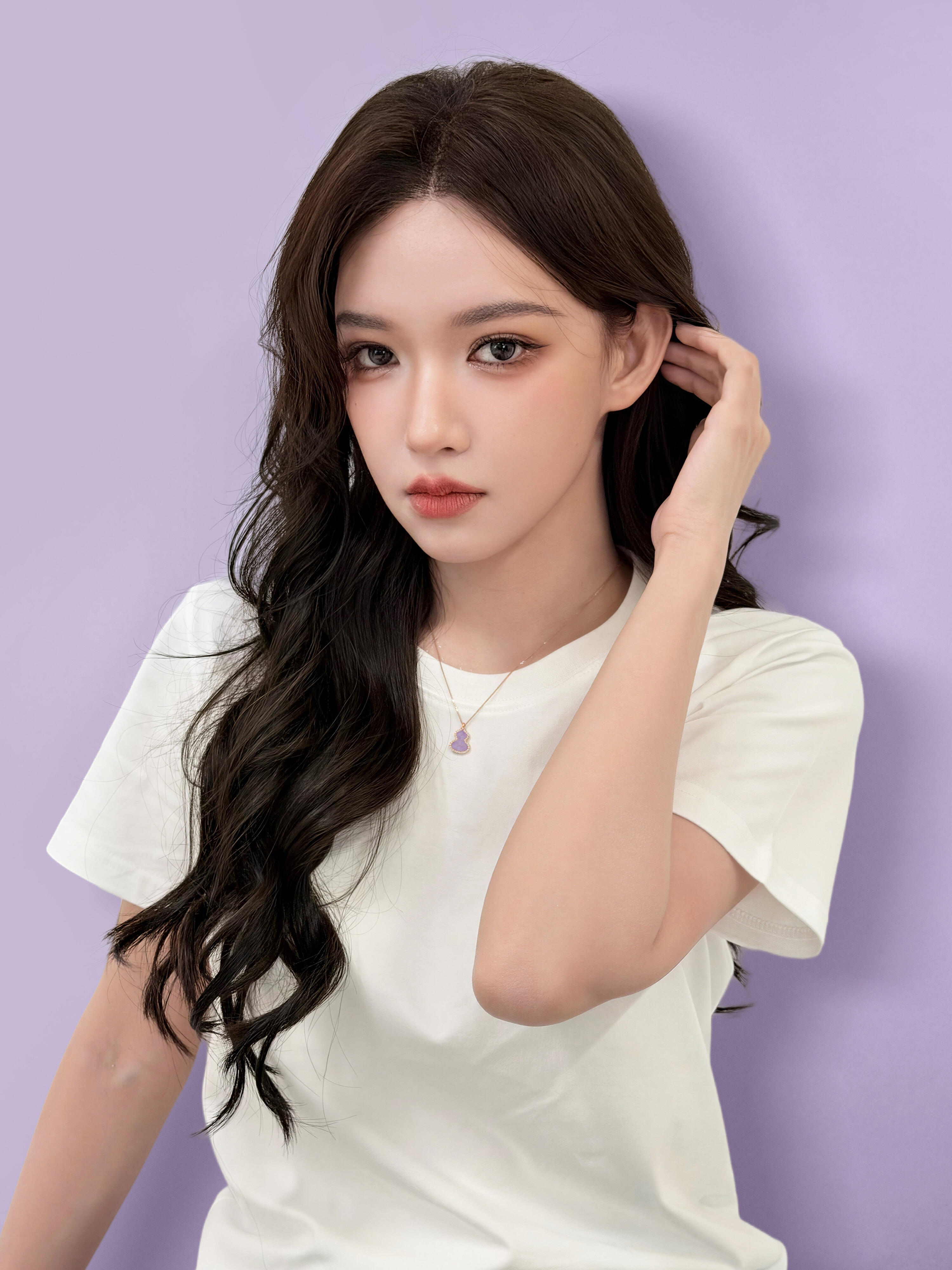 紫色配美人 好有韵味 