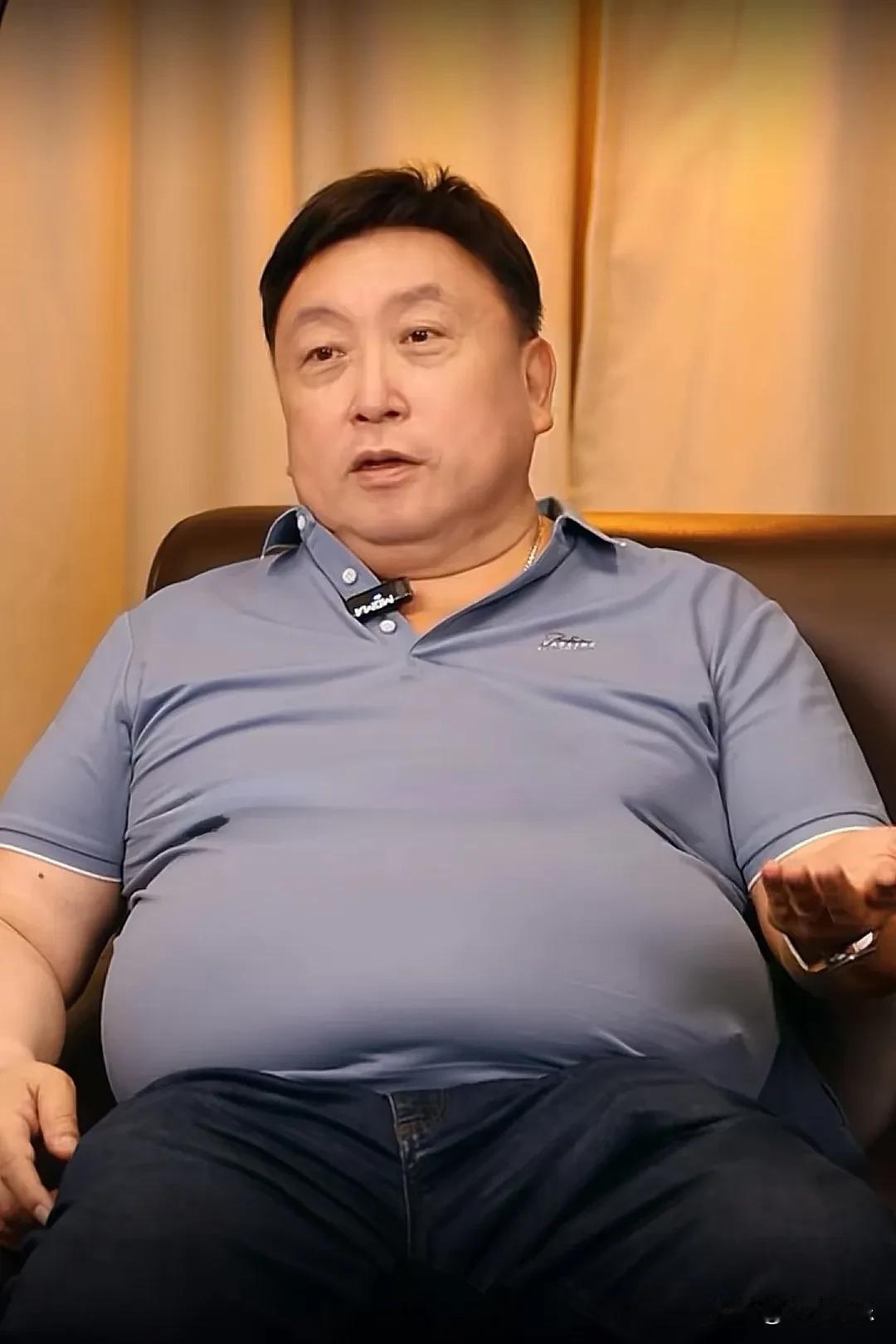 谁才是我国目前最好的喜剧演员呢？

近日，知名导演王晶在直播中提到，他认为目前最