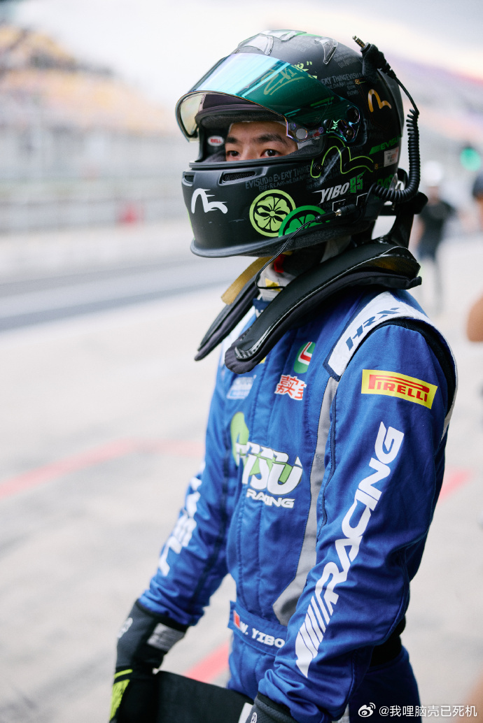 王一博的赛事日程与85号赛车手王一博一起加足马力  与85号赛车手王一博一起加足