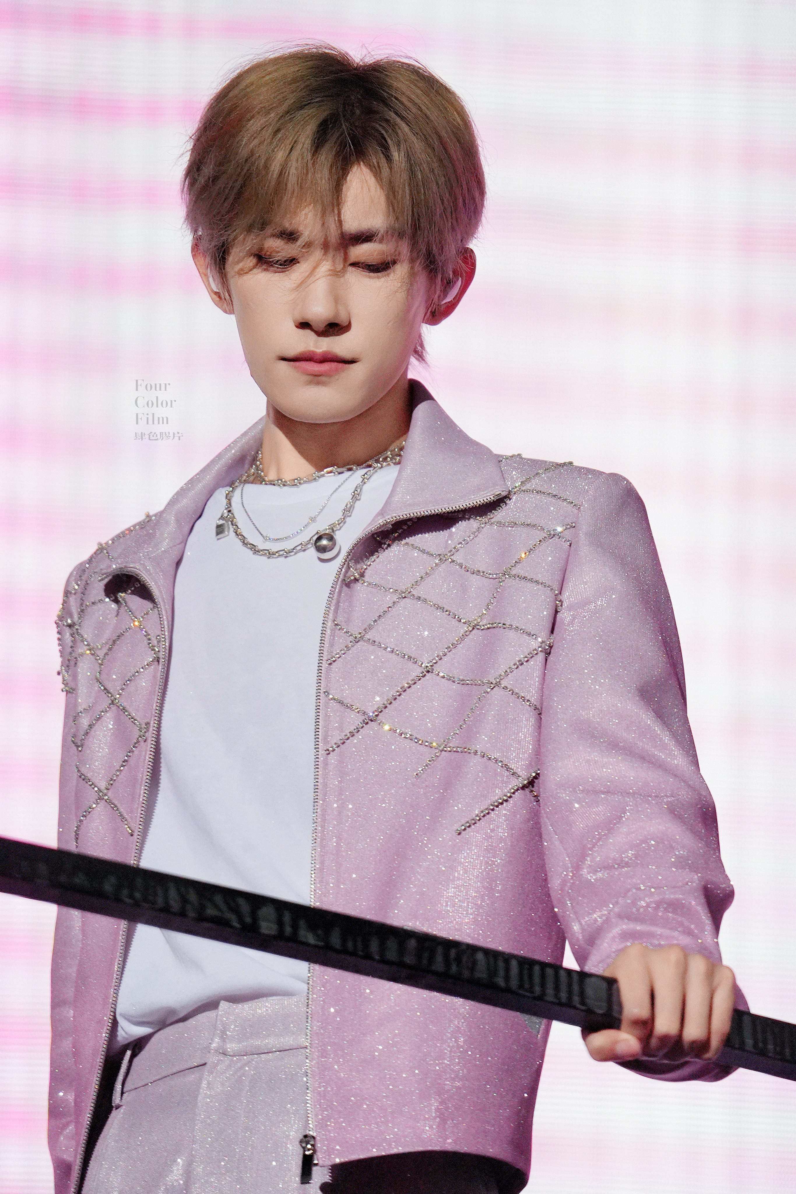 粉水晶易烊千玺电影惊蛰无声四字 易烊千玺 yyqx 四字弟弟