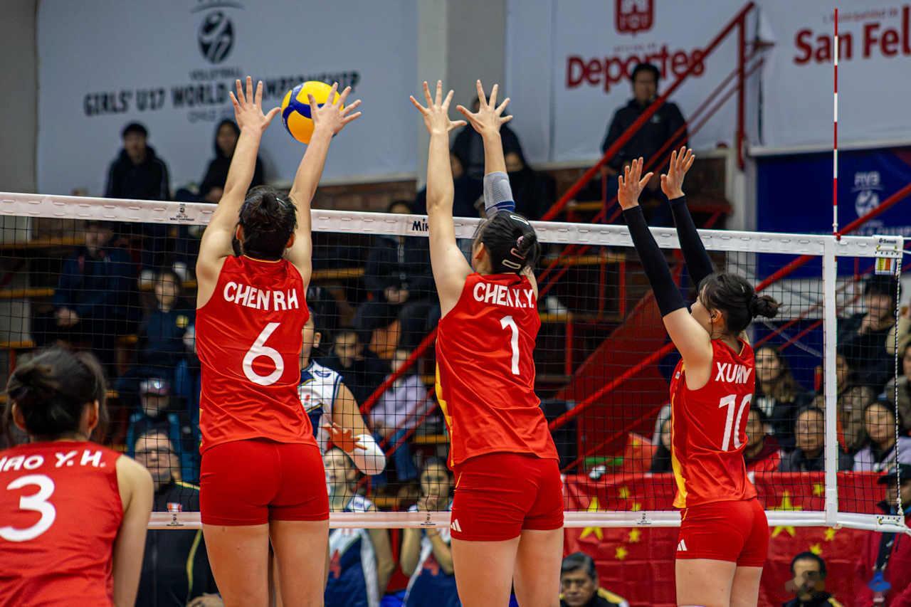 国际排坛动态2026女排U17世锦赛小瓜女16强战将对阵多米尼加队，比赛时间8月