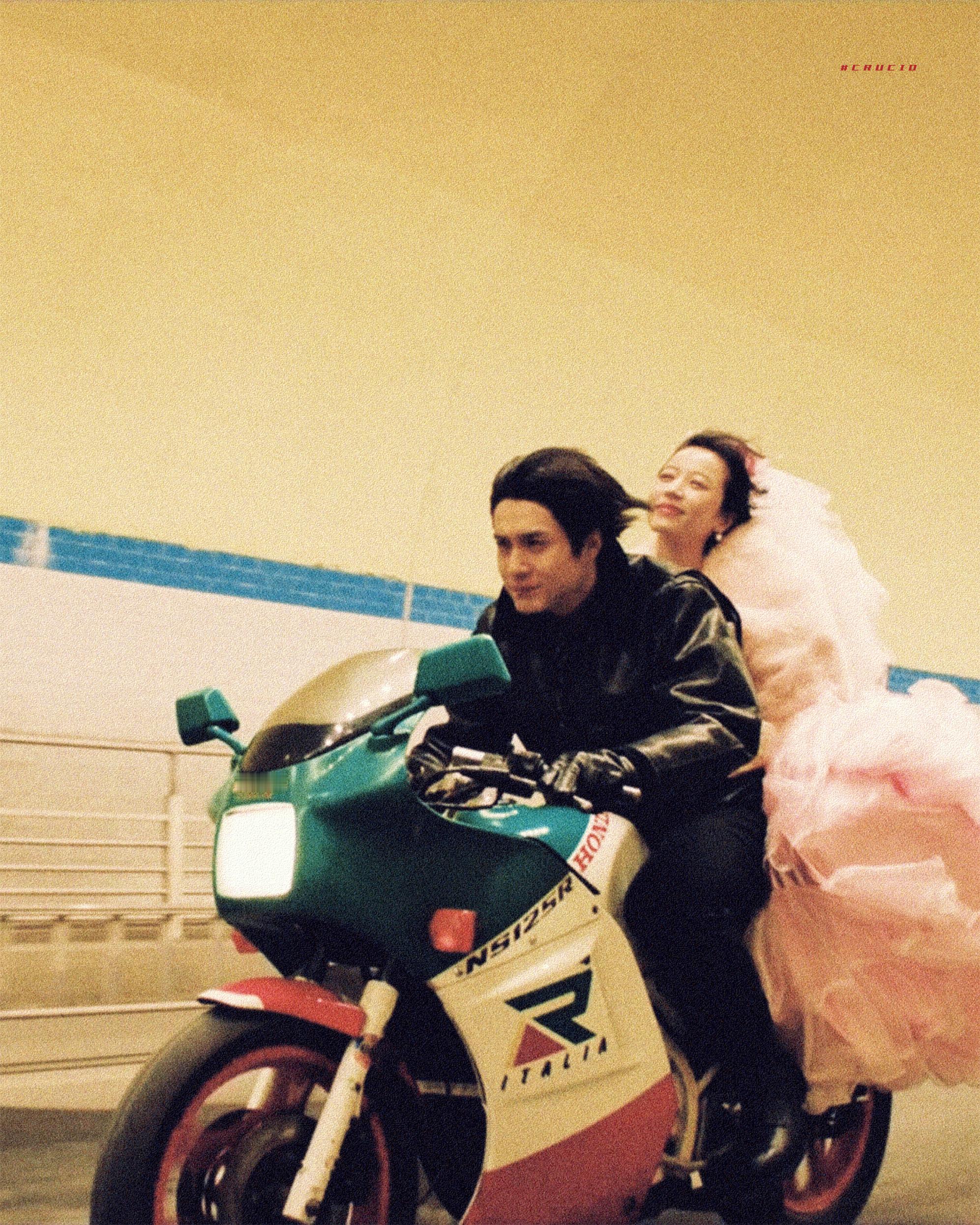 李漠要不然你再给他俩递个本子吧[跪了] 