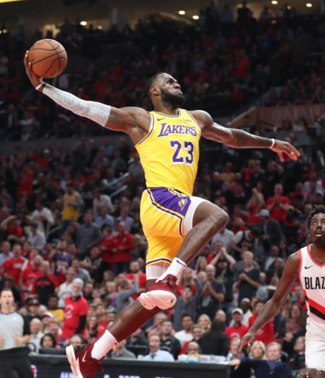 今日勇士球星追梦在自己的播客节目《The Draymond Green Show