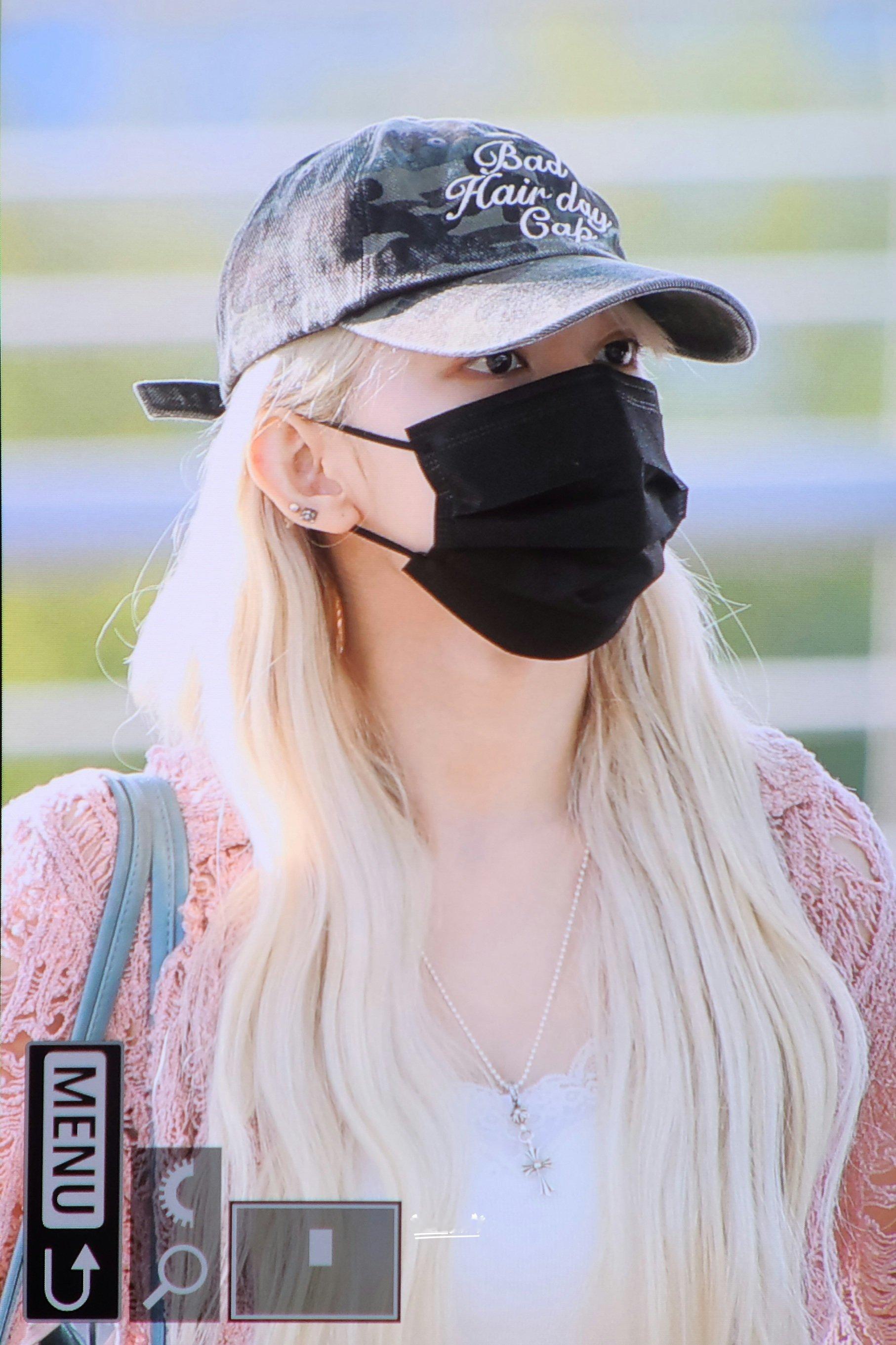 #宮脇咲良[超话]# 宝宝[抱一抱] ​​​