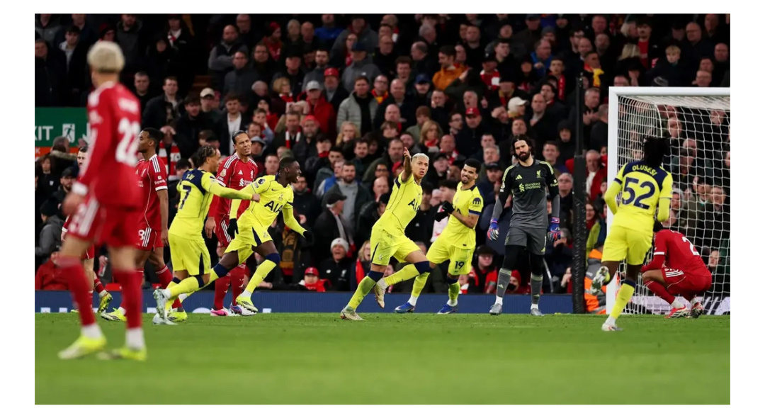 利物浦在英超第30轮主场1-1战平托特纳姆热刺，解说了本场比赛的知名足球评论员詹