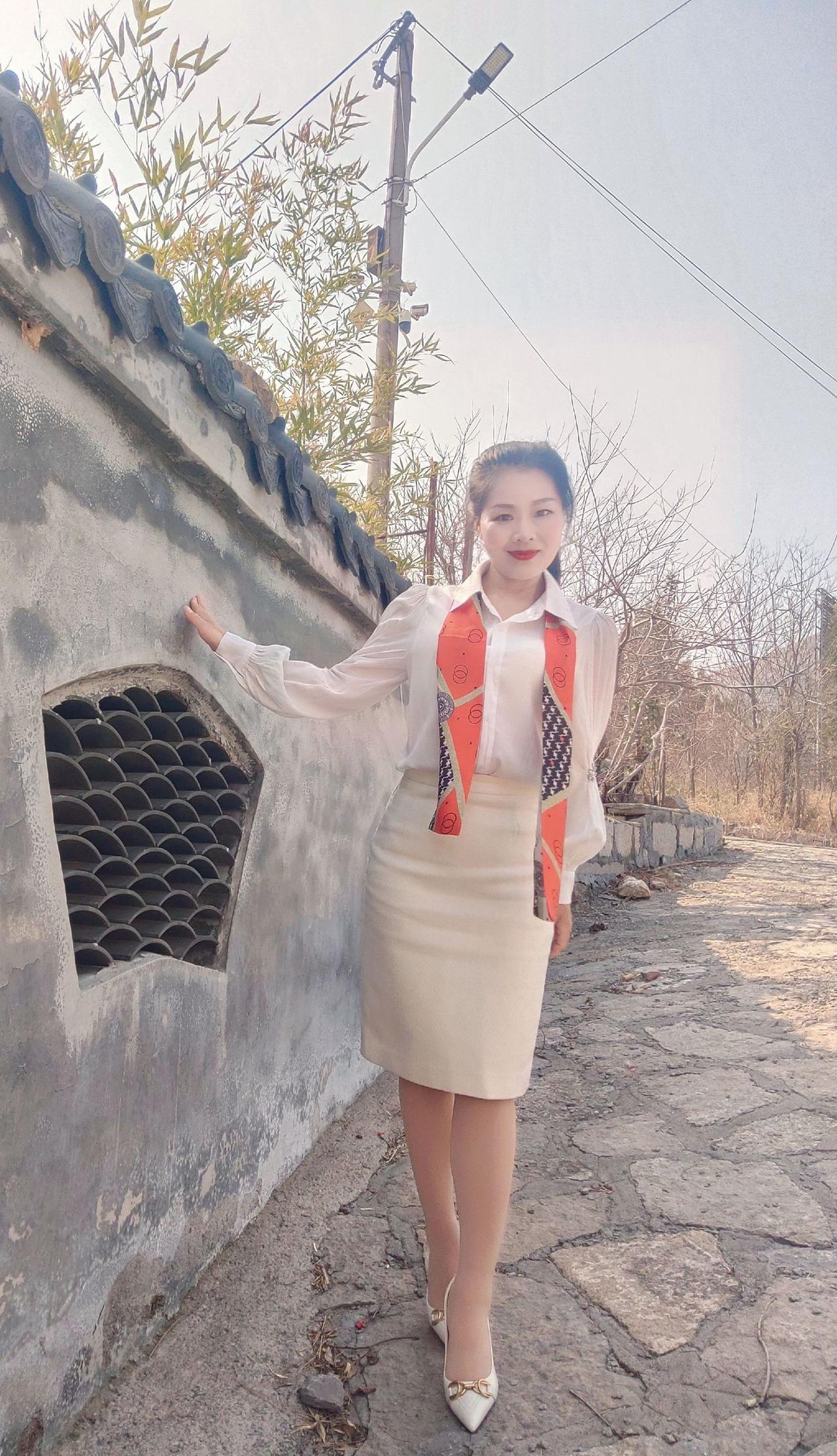 职场穿搭怎样更显女人味?