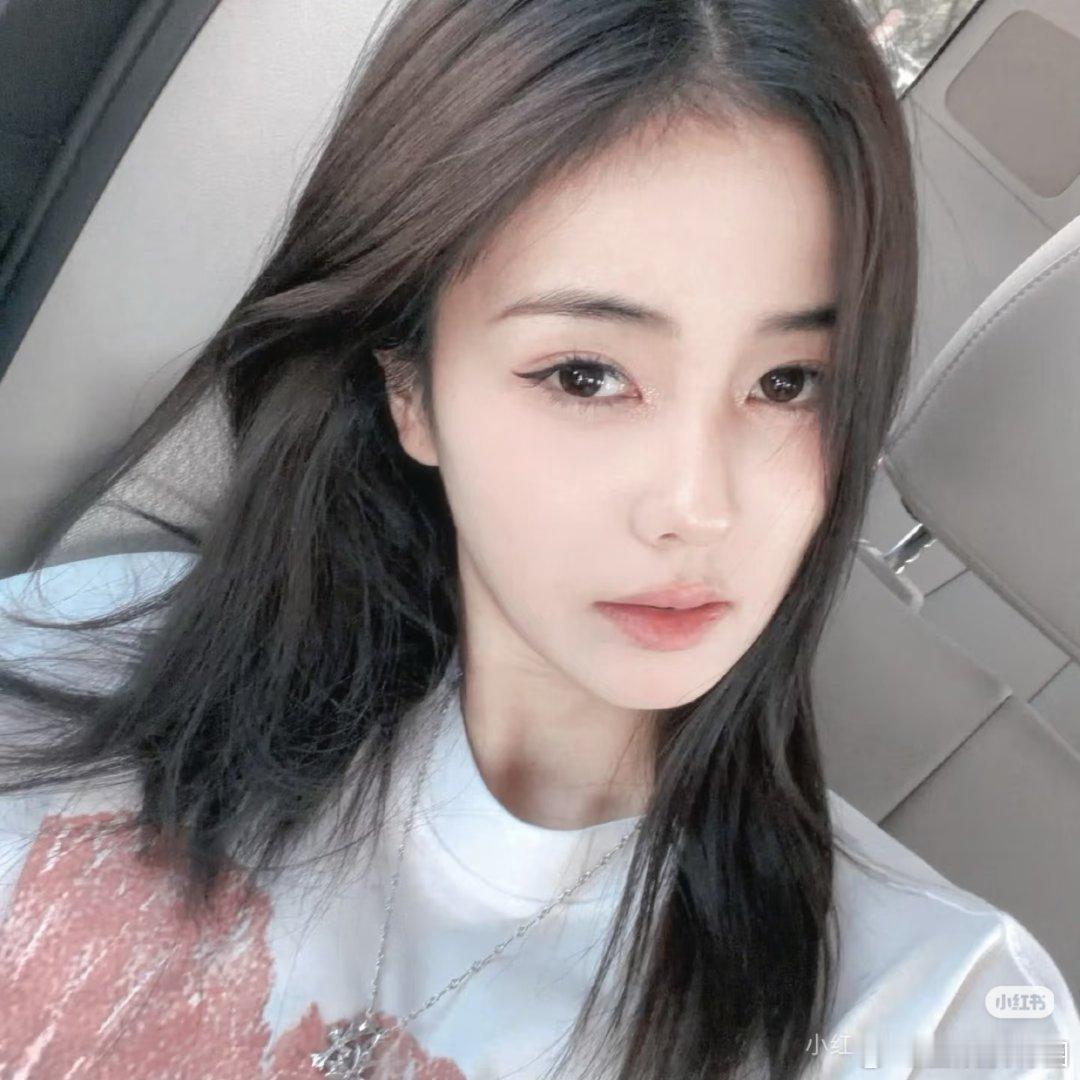 白鹿死死攥着抖音不放，把平台当成命根子了？ 