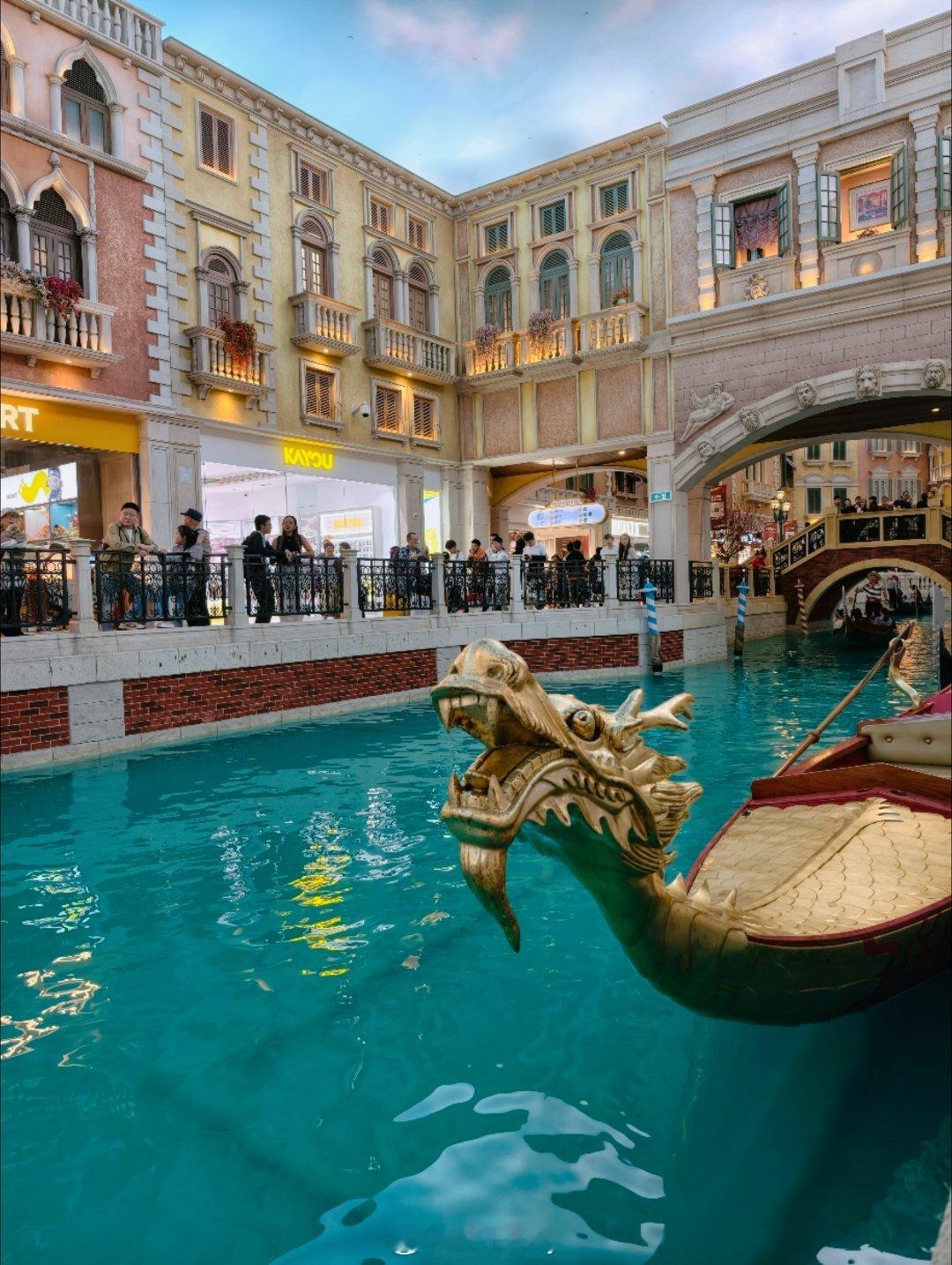 室内的天空这是老铺也依旧很火 澳门·澳门威尼斯人-度假村-酒店(TheVenet