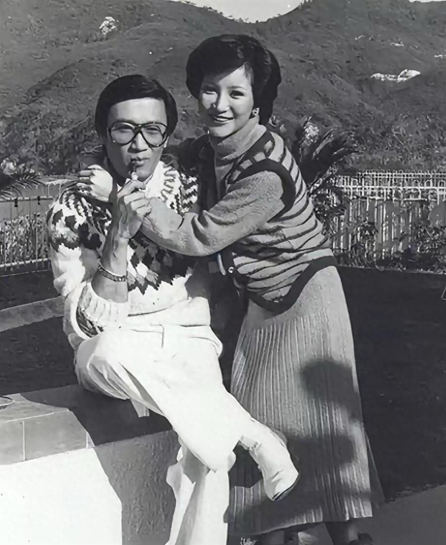 二婚该和前任保持距离吗？看江耀城、狄波拉、谢贤的相处恍然大悟

很多人看二婚家庭