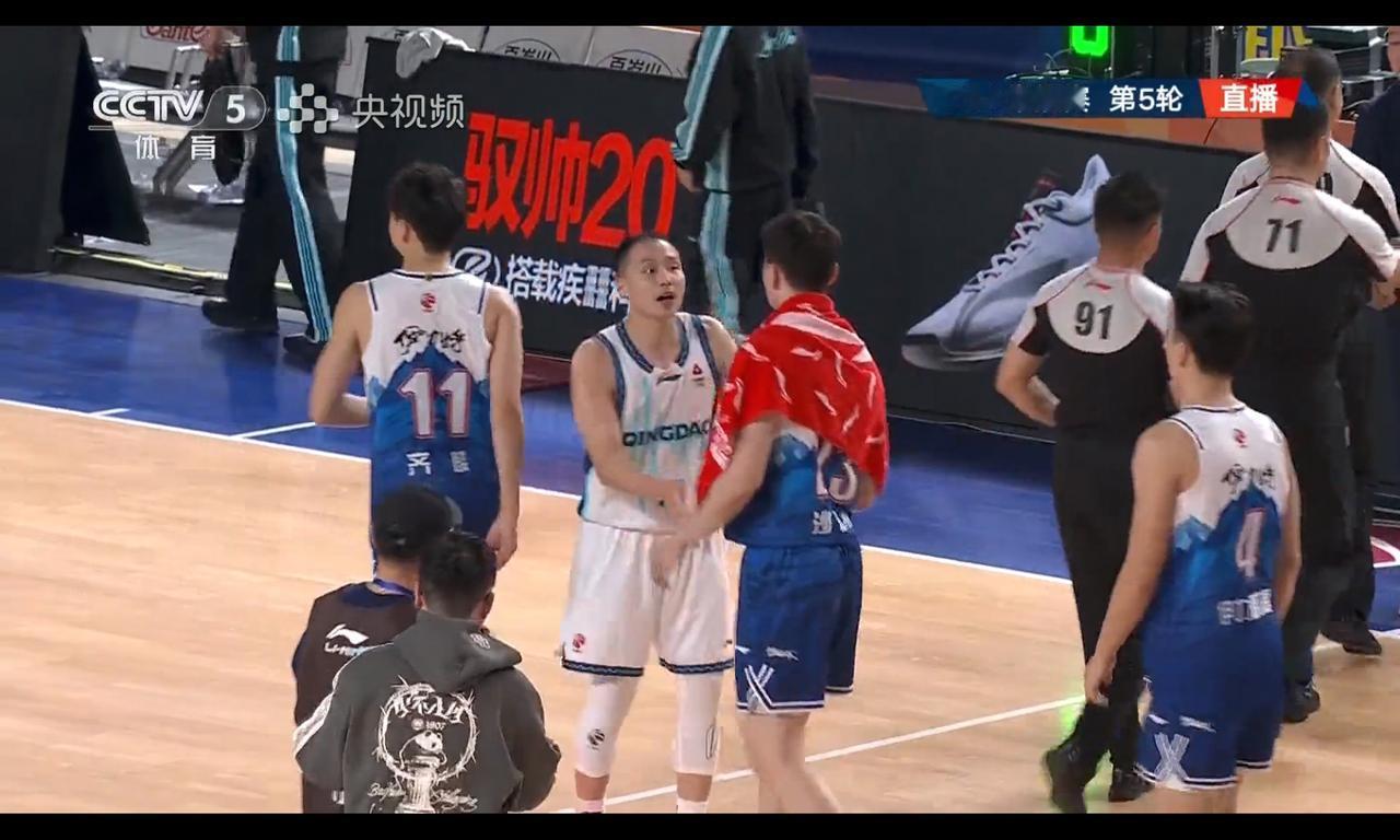 新疆就缺个王奕博，高数据配得上顶薪，刘维伟引援坑了浙江队


丁伟现在还反思输给