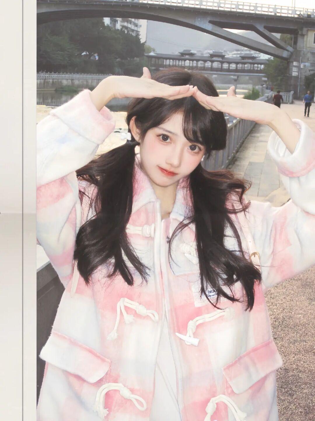 (*｀へ´*)👋👧