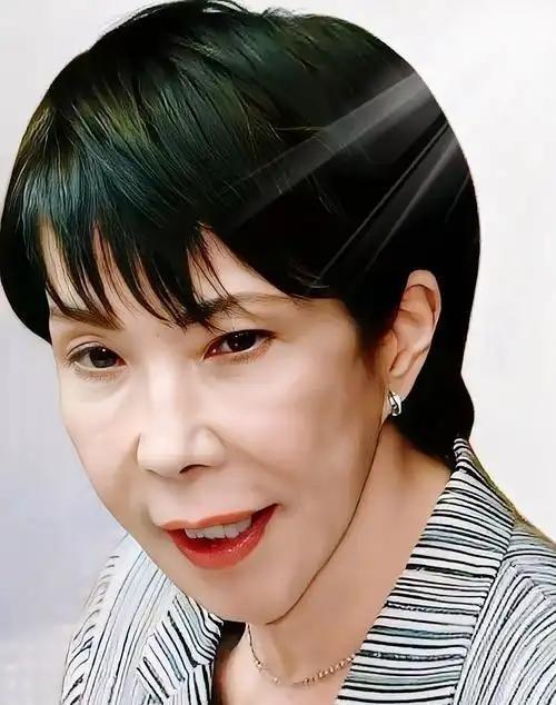 西方急得像热锅上的蚂蚁，但不是怕中国，是怕高市早苗！很多人以为西方“怂了”，是怕